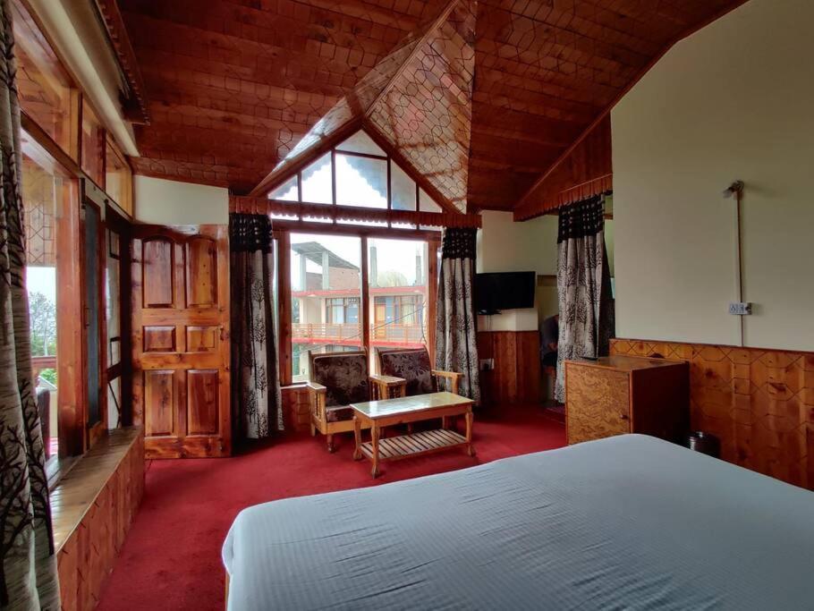 Aroma Taru Villa / Cottage ,Manali Экстерьер фото